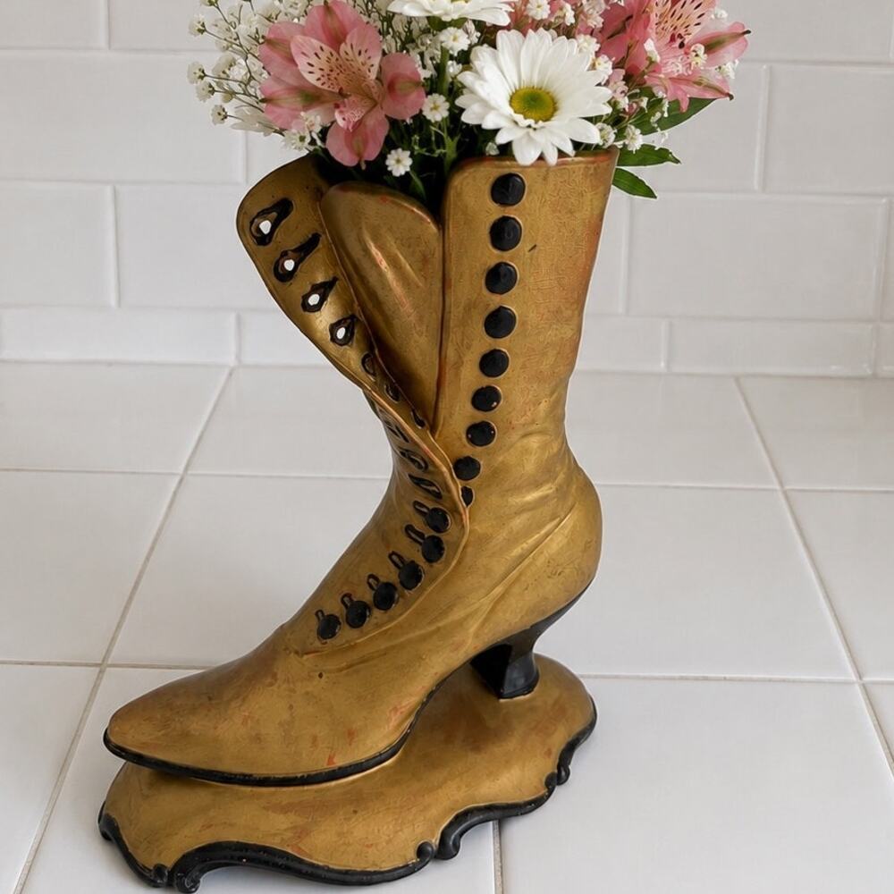 1971 Atlantic Mold Ceramic Boot Planter